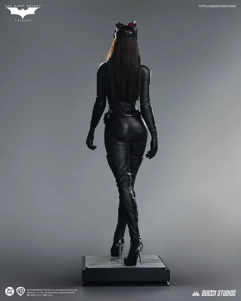 Queen Studios Catwoman Life-Size Statue