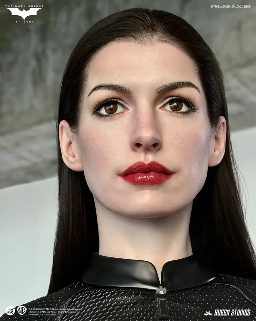 Queen Studios Catwoman Life-Size Statue