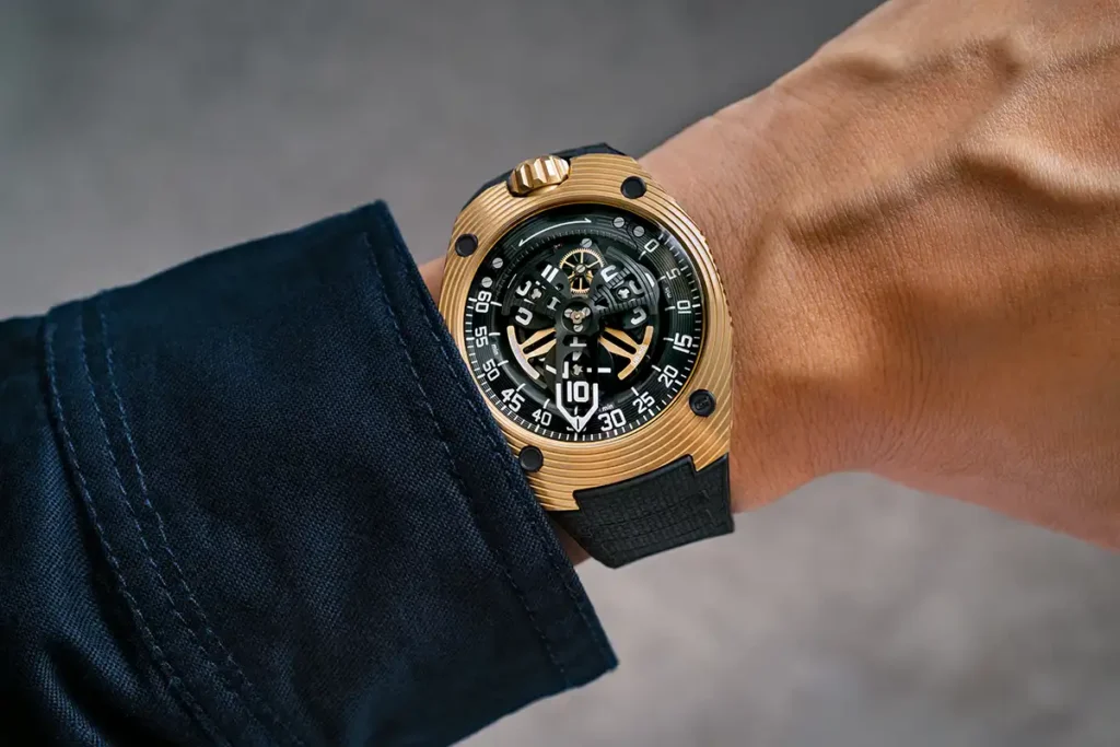 URWERK UR-150 Golden Scorpion