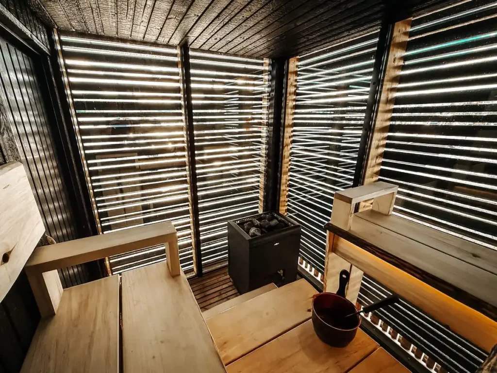 Cefmof’s Hydrogen-Powered Sauna Boat