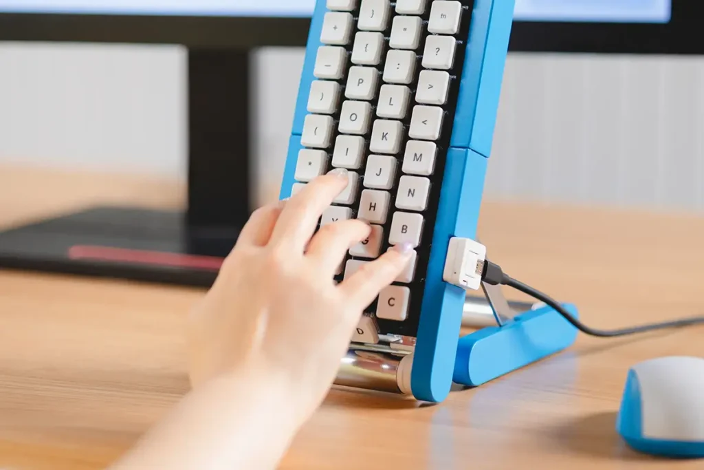 Gboard Conveyor Belt Version