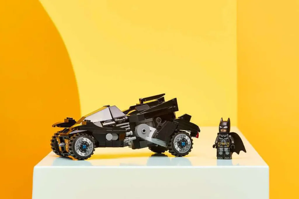 LEGO DC Arkham Batman Batmobile 67009