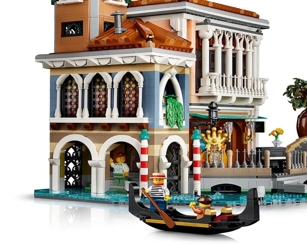 LEGO Icons Venetian Neighborhood (11388)