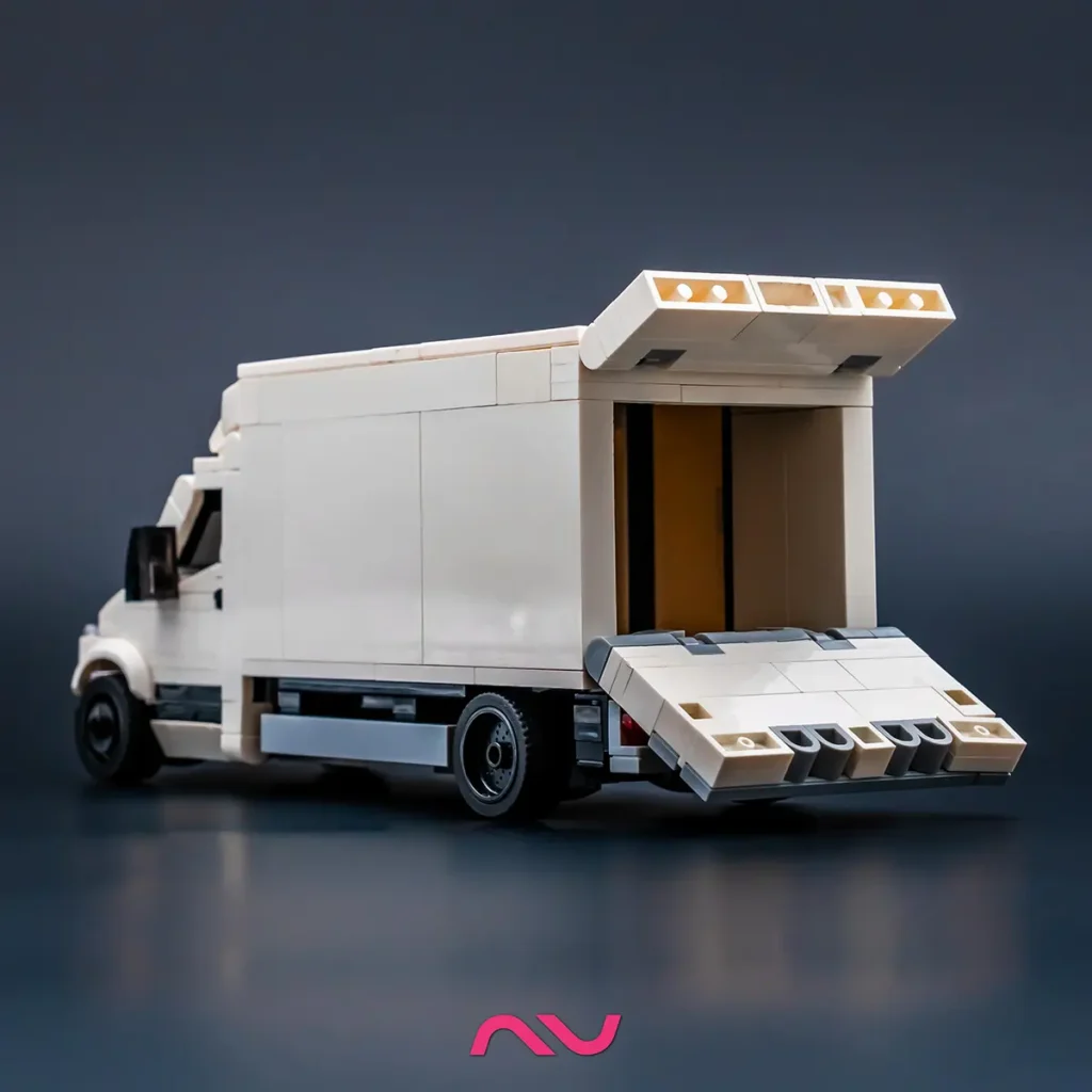 LEGO MOC Mercedes-Benz Sprinter by Nard Verbong