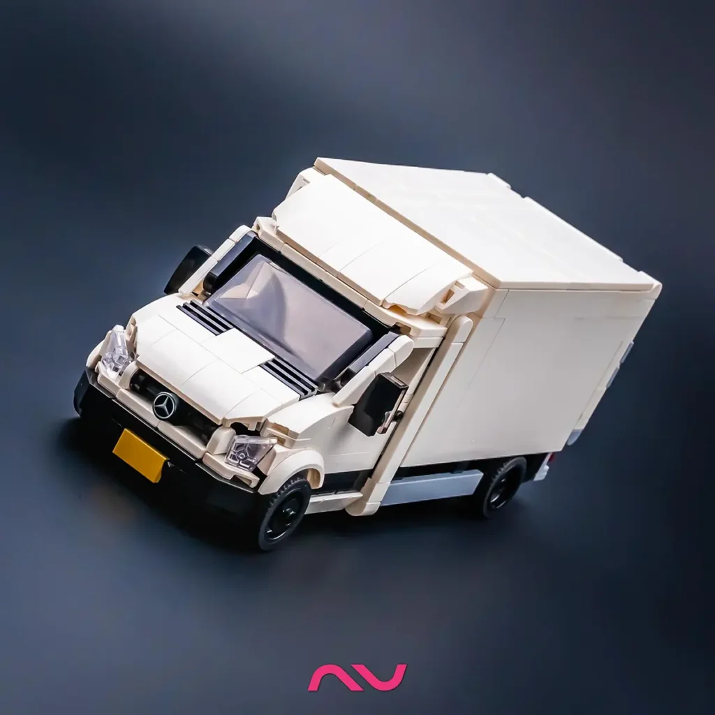 LEGO MOC Mercedes-Benz Sprinter by Nard Verbong