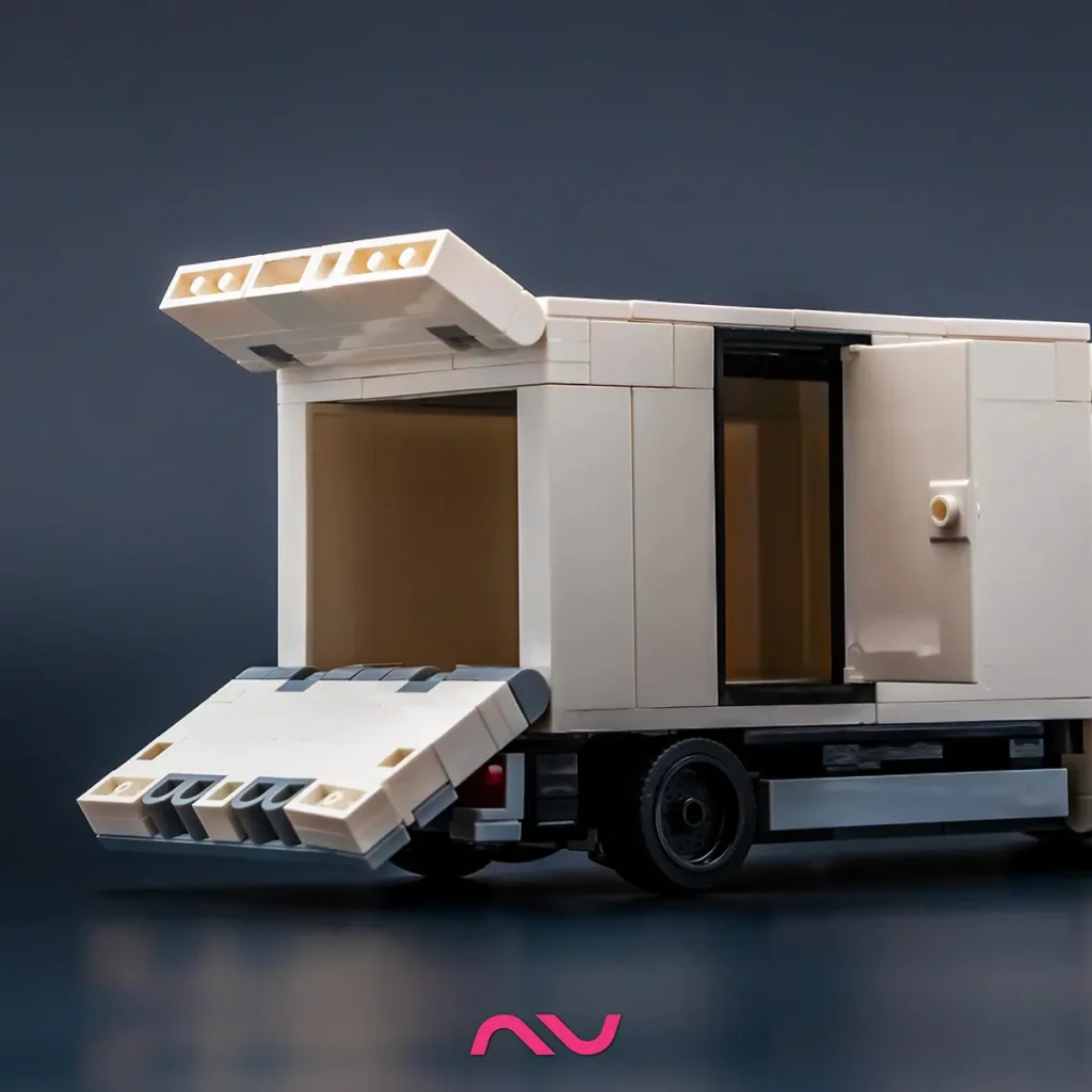 LEGO MOC Mercedes-Benz Sprinter by Nard Verbong