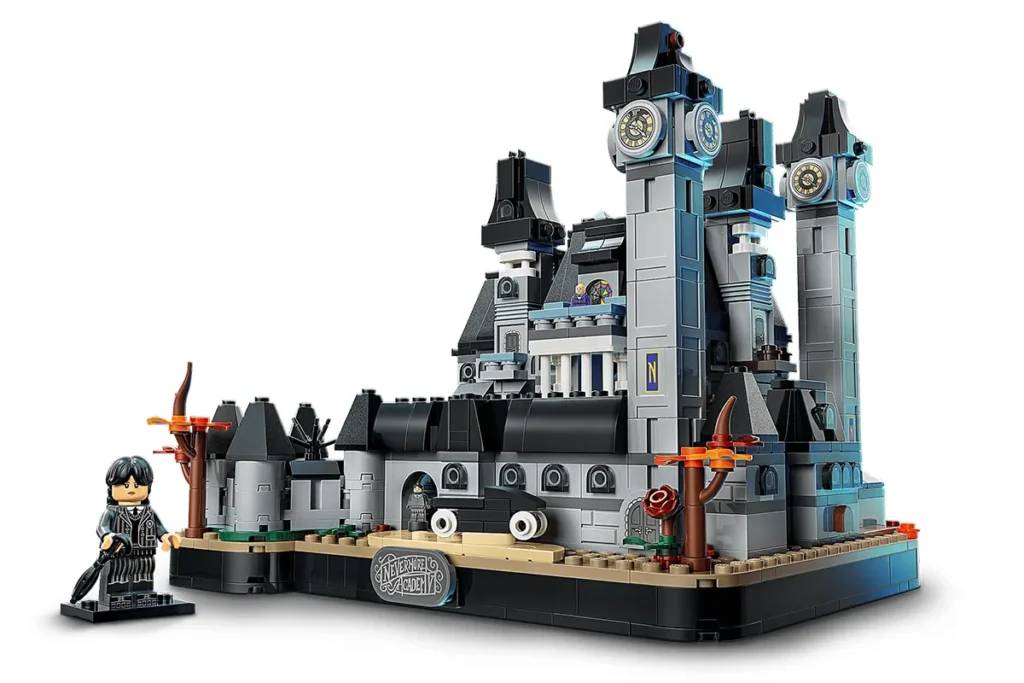 LEGO Wednesday Nevermore Academy 76788