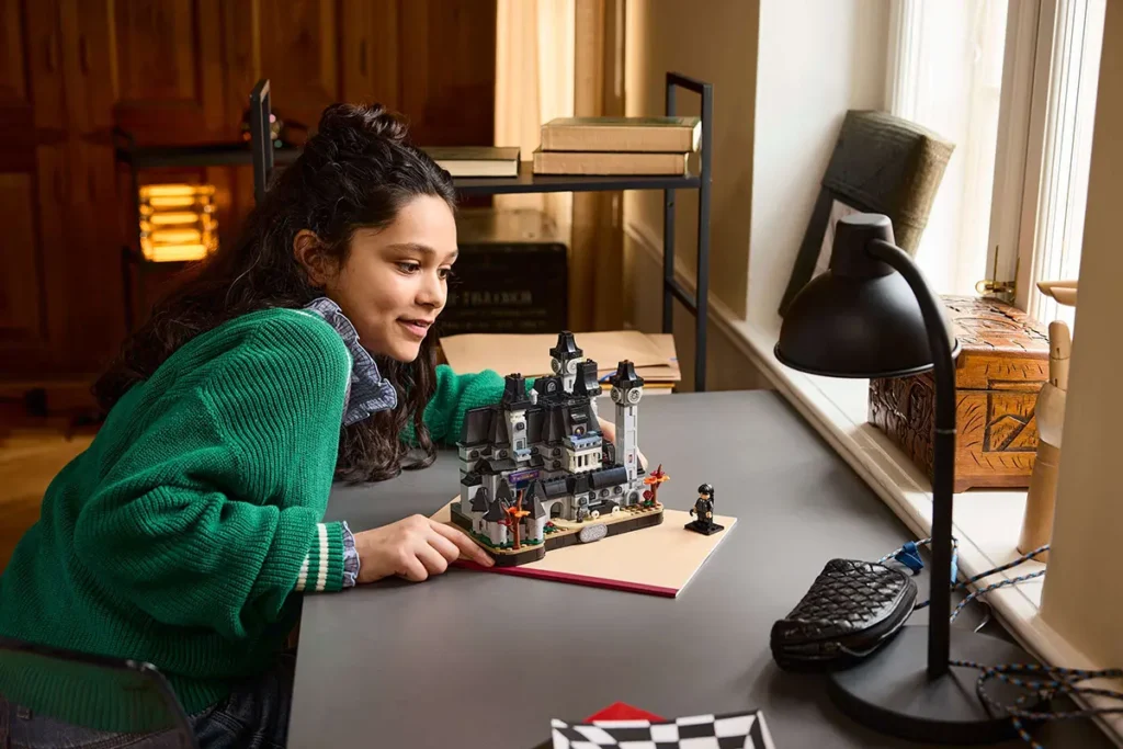 LEGO Wednesday Nevermore Academy 76788