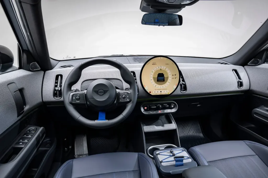 MINI Countryman S ALL4 Untamed Edition in Frozen Nomand Blue