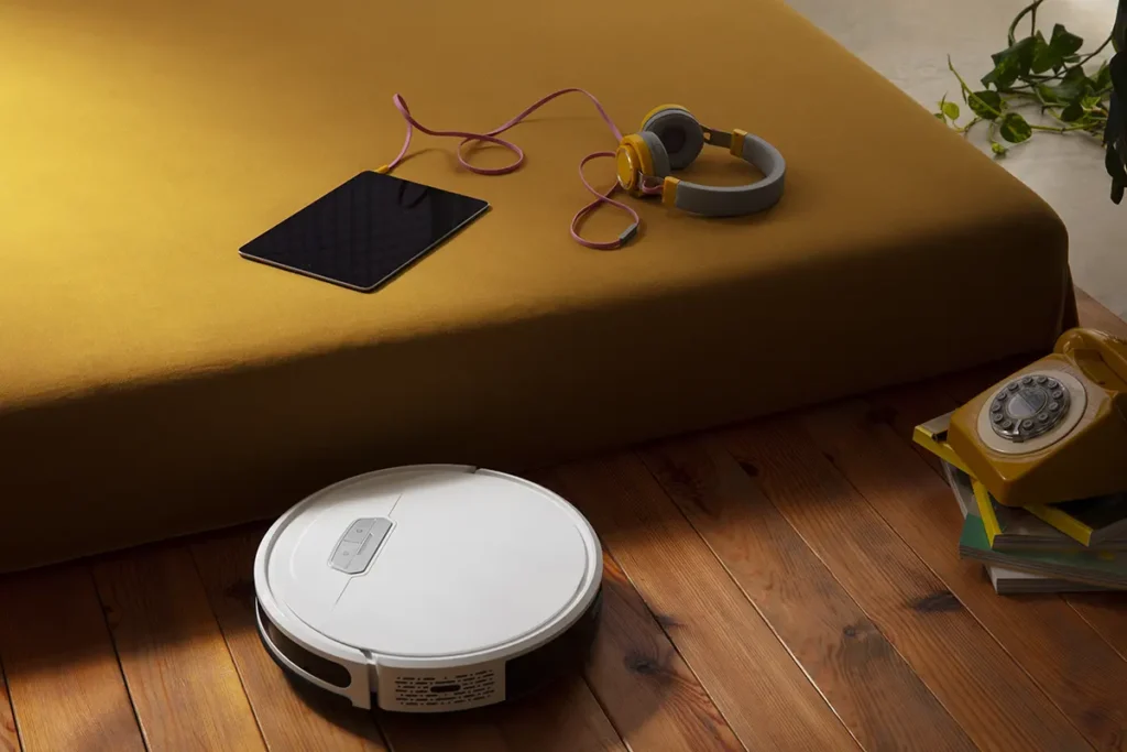 Trending Tech Gadgets Every Student Should Have in Their Apartment